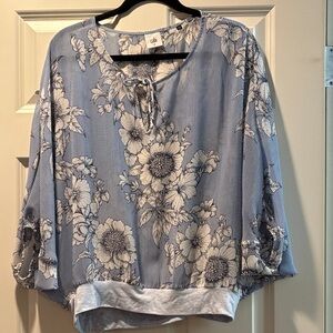 CAbi floral Sirena Dolman Flowy Top